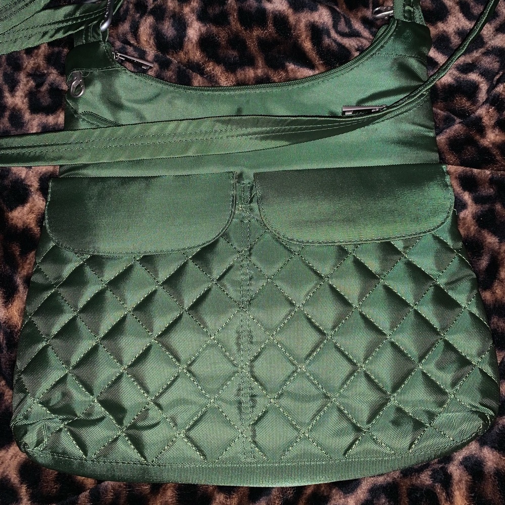 Travelon Quiilted Crossbody Purse and Wallet RIFD Blocking. NWOT